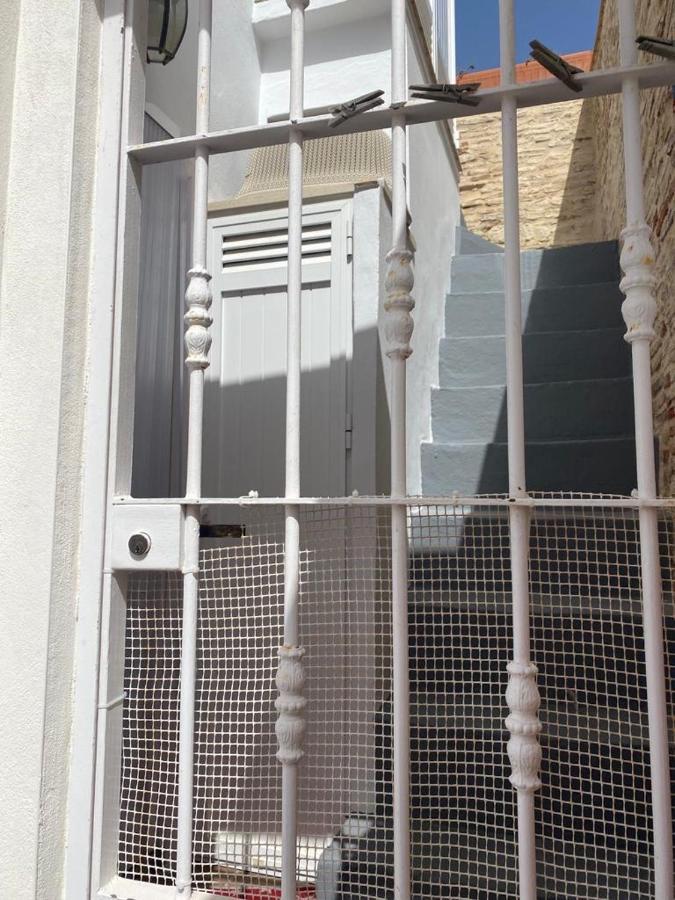 Apartamento Con Terraza,A 100M Playa Costilla Y Frente Al Castillo Rota Exterior foto
